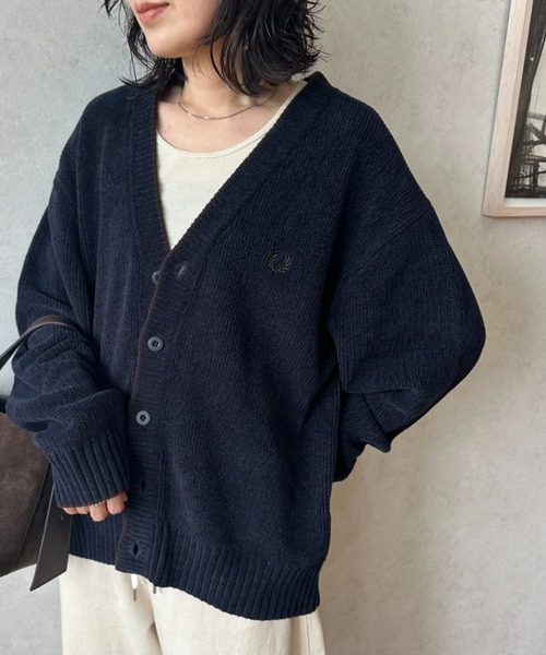 (WEB предзаказ) FRED PERRY: лонгслив с V‑вырезом и вышитым логотипом, модель V‑neck molnit cardigan