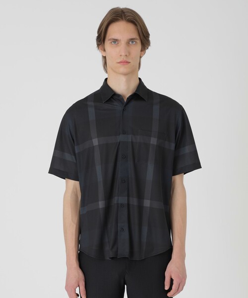 (BLACK lab.) футболка Magutricot 'Crest'