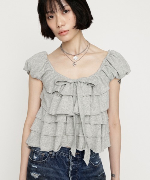FRILL CUT RIBBON TOPS — топ с оборчатой лентой, летняя/осенняя коллекция
