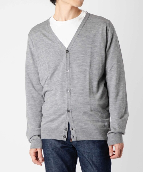 JOHN SMEDLEY PETWORTH V‑NECK CARDIGAN — классический V‑кардиган Petworth, размер 30 gauge